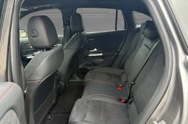 Mercedes-Benz EQA 350 4Matic = AMG Line = Premium Гаранция, снимка 11 - Автомобили и джипове - 55788763