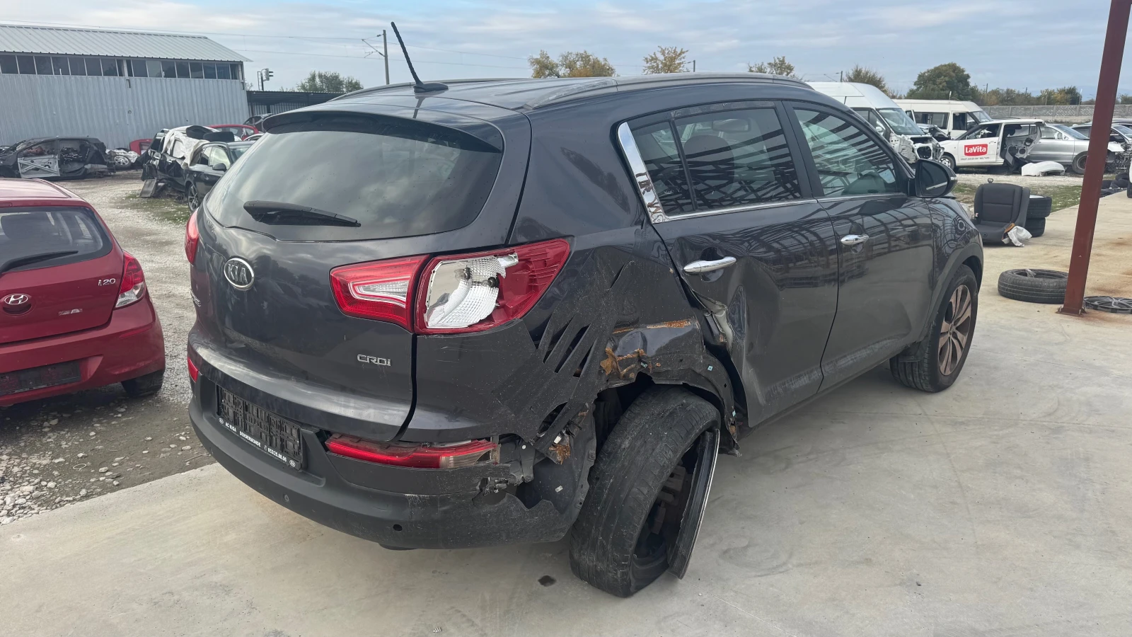 Kia Sportage 1.7CRDi-LED, КОЖА, КАМЕРА - изображение 7