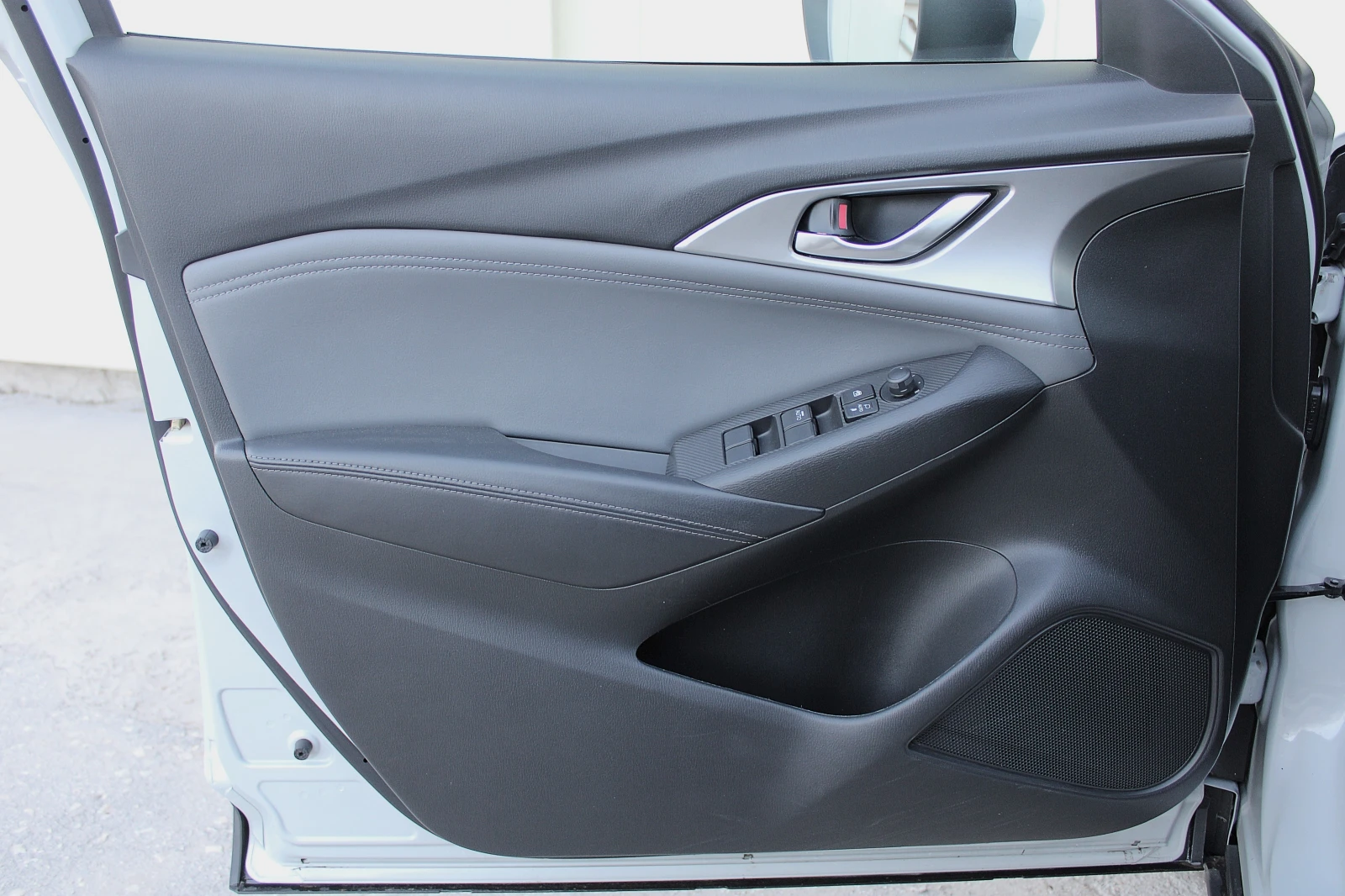 Mazda CX-3 2.0i SKYACTIV/AWD/KAMERA/DISTRONIC/HEAD UP/KEY-GO, снимка 17 - Автомобили и джипове - 53862266