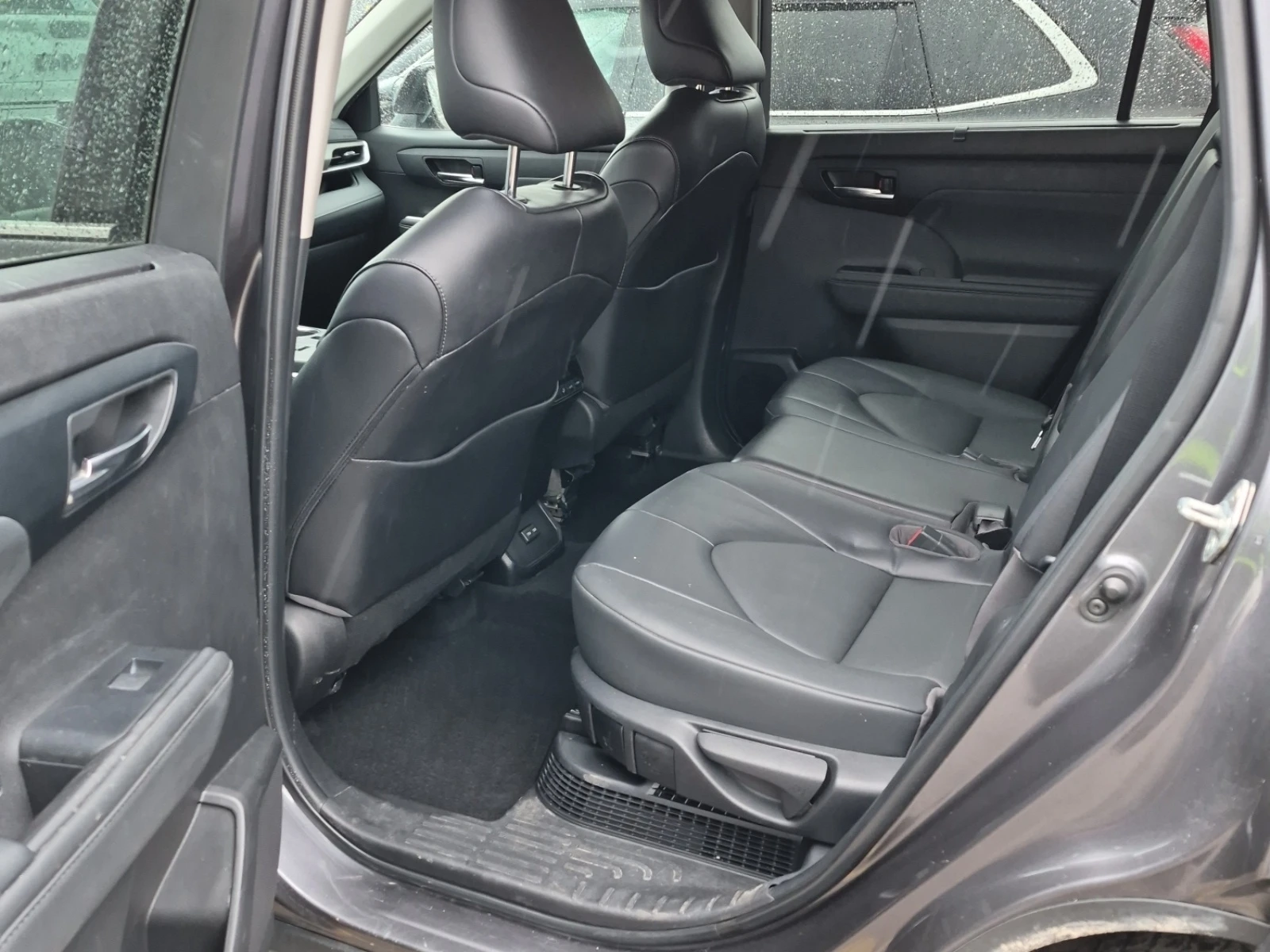 Toyota Highlander Hybrid XLE * 8 ����� * �������� ������� *  | Mobile.bg � ����������� 8