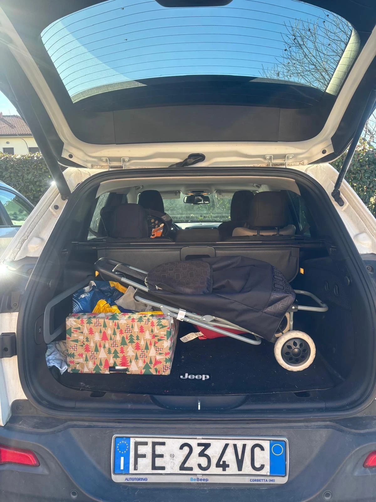 Jeep Cherokee 2.2 Mjt II 4WD Active Drive I Longitude, снимка 8 - Автомобили и джипове - 54049592