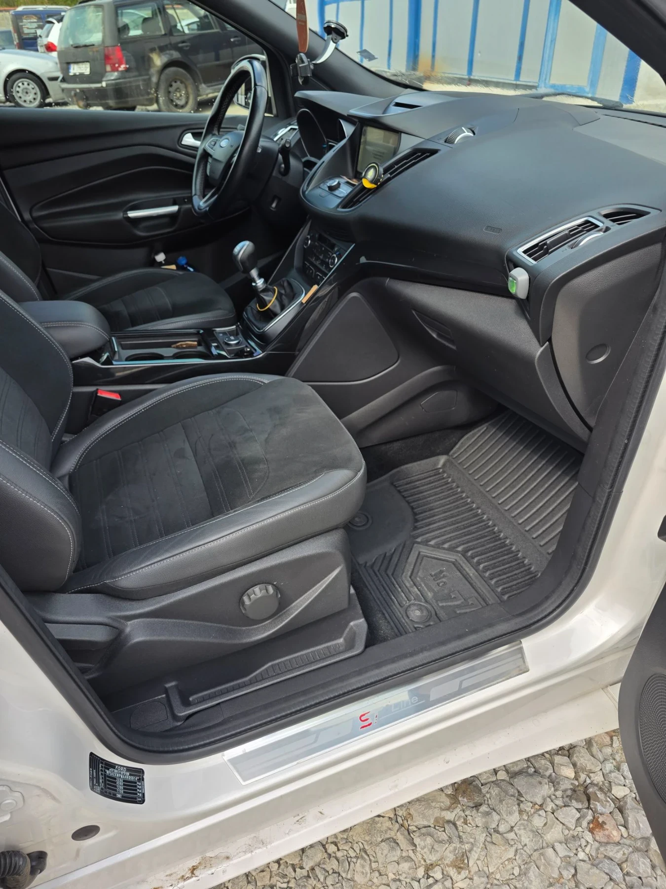Ford Kuga, снимка 9 - Автомобили и джипове - 56120191