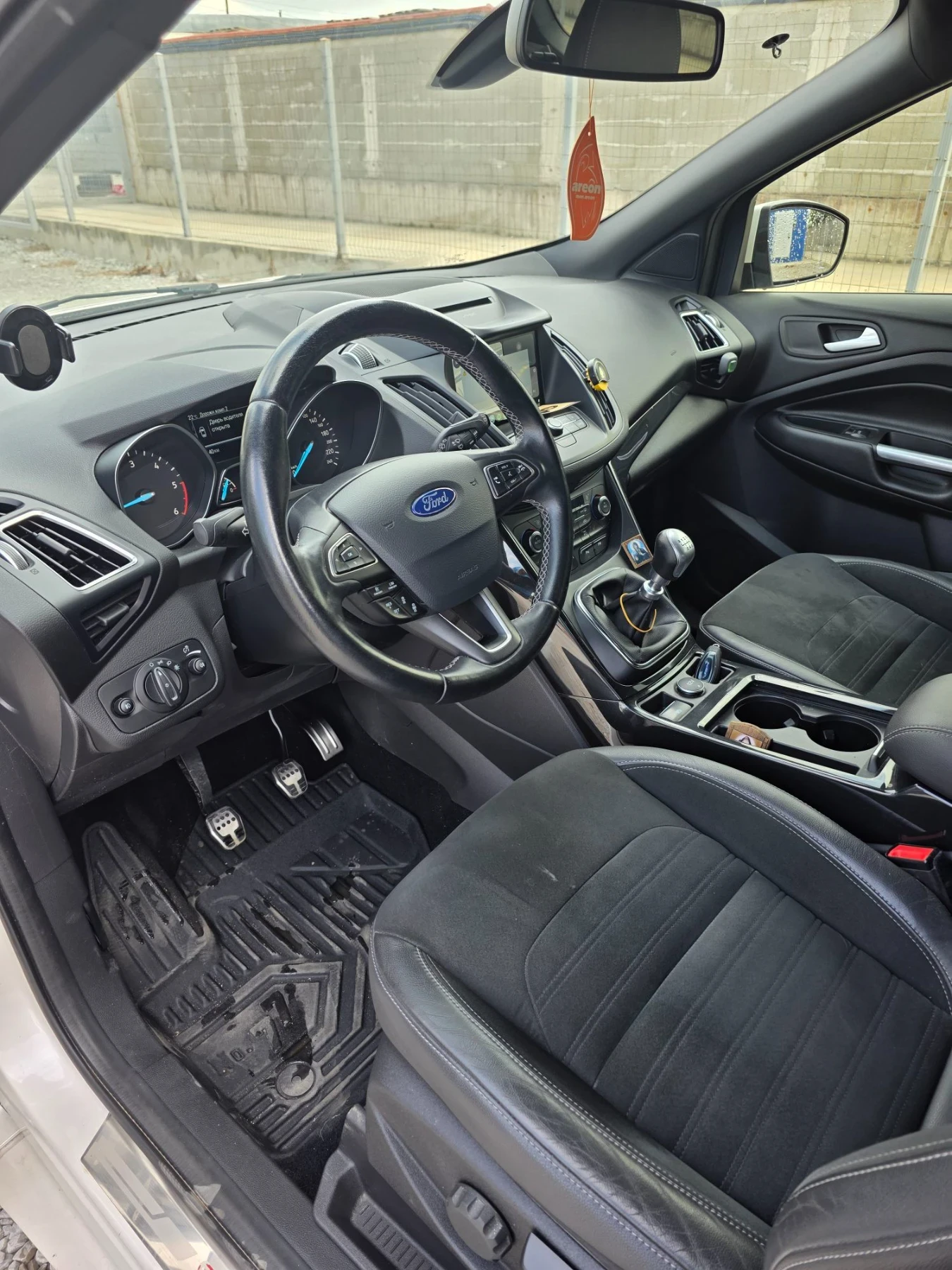Ford Kuga, снимка 11 - Автомобили и джипове - 56120191