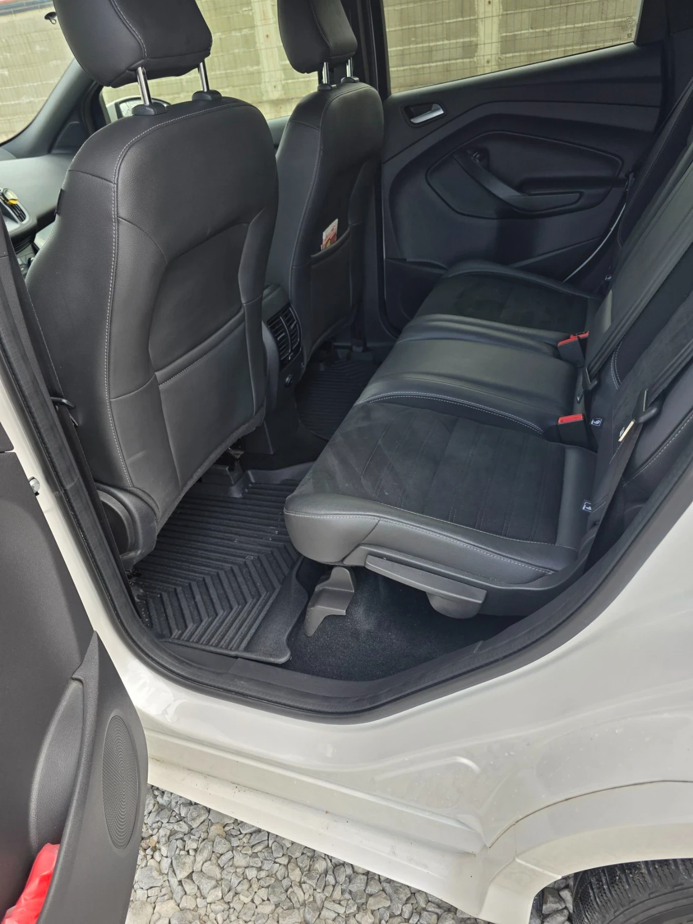 Ford Kuga, снимка 10 - Автомобили и джипове - 56120191