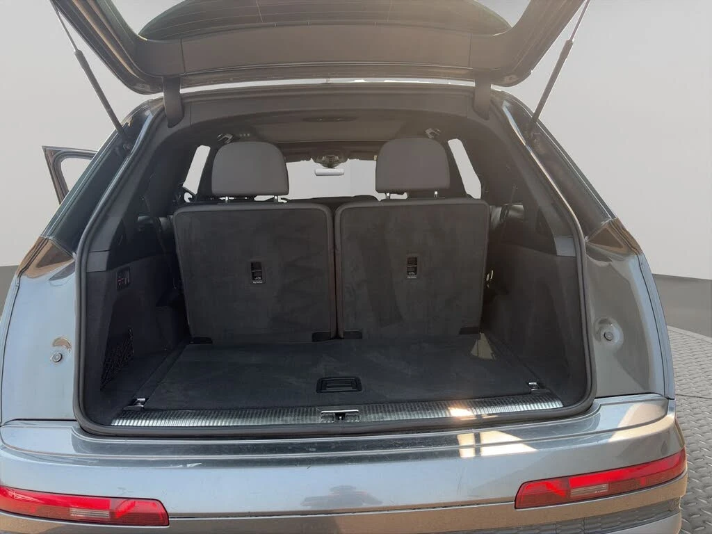 Audi Q7 AWD Komfort 55 TFSI * ПОДГРЕВ * КАМЕРА * ПАНО * 7 , снимка 14 - Автомобили и джипове - 56253452