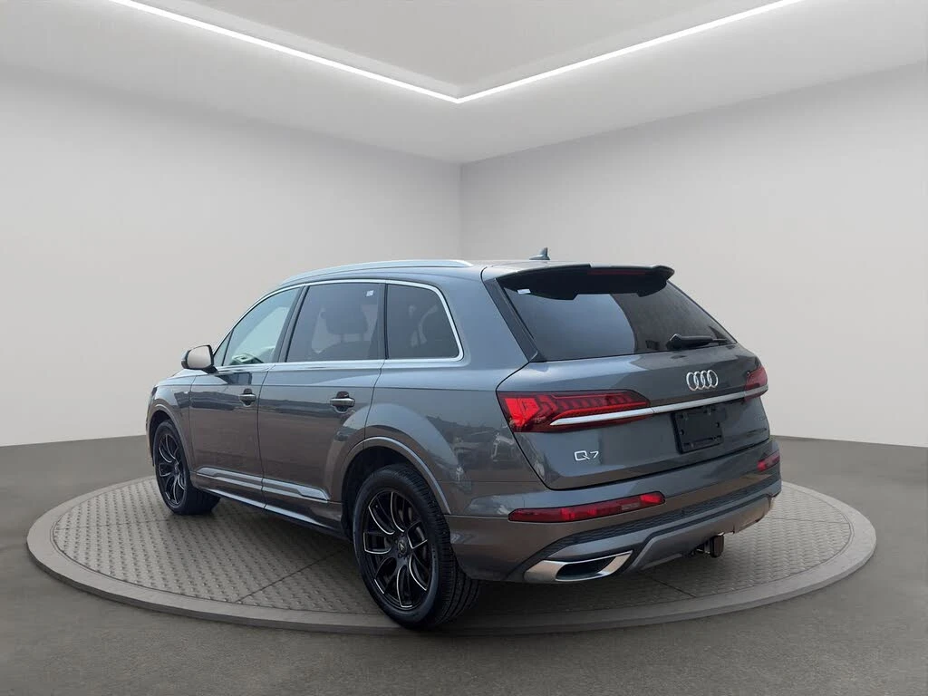 Audi Q7 AWD Komfort 55 TFSI * ПОДГРЕВ * КАМЕРА * ПАНО * 7 , снимка 4 - Автомобили и джипове - 56253452