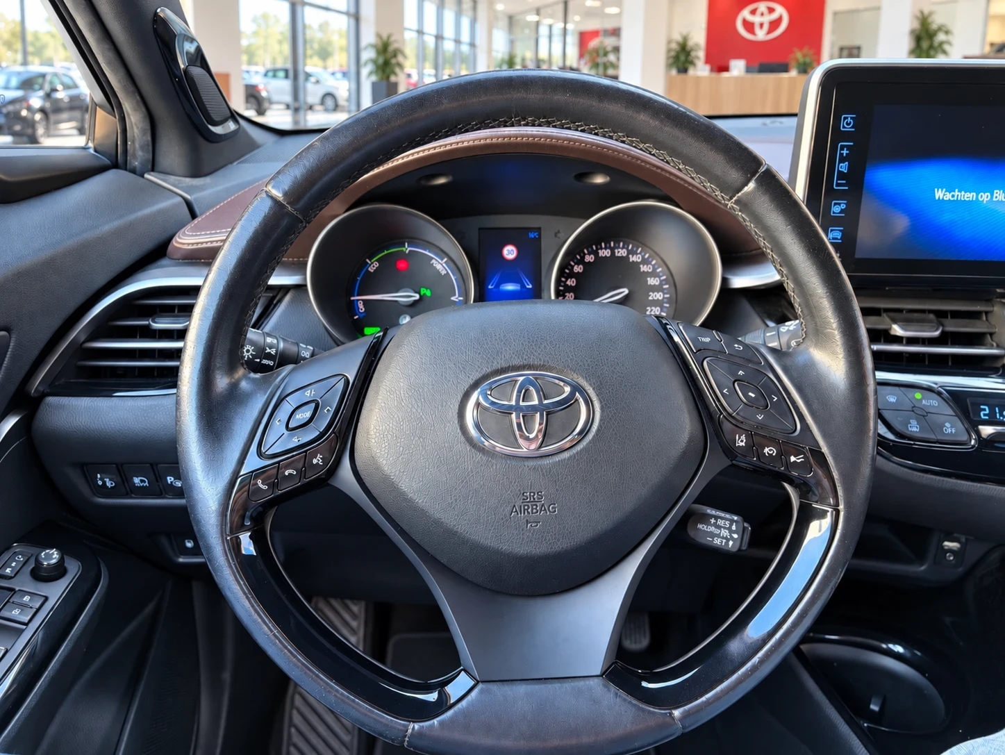 Toyota C-HR 1.8 Hybrid, Exclusive, Full | Mobile.bg � ����������� 9