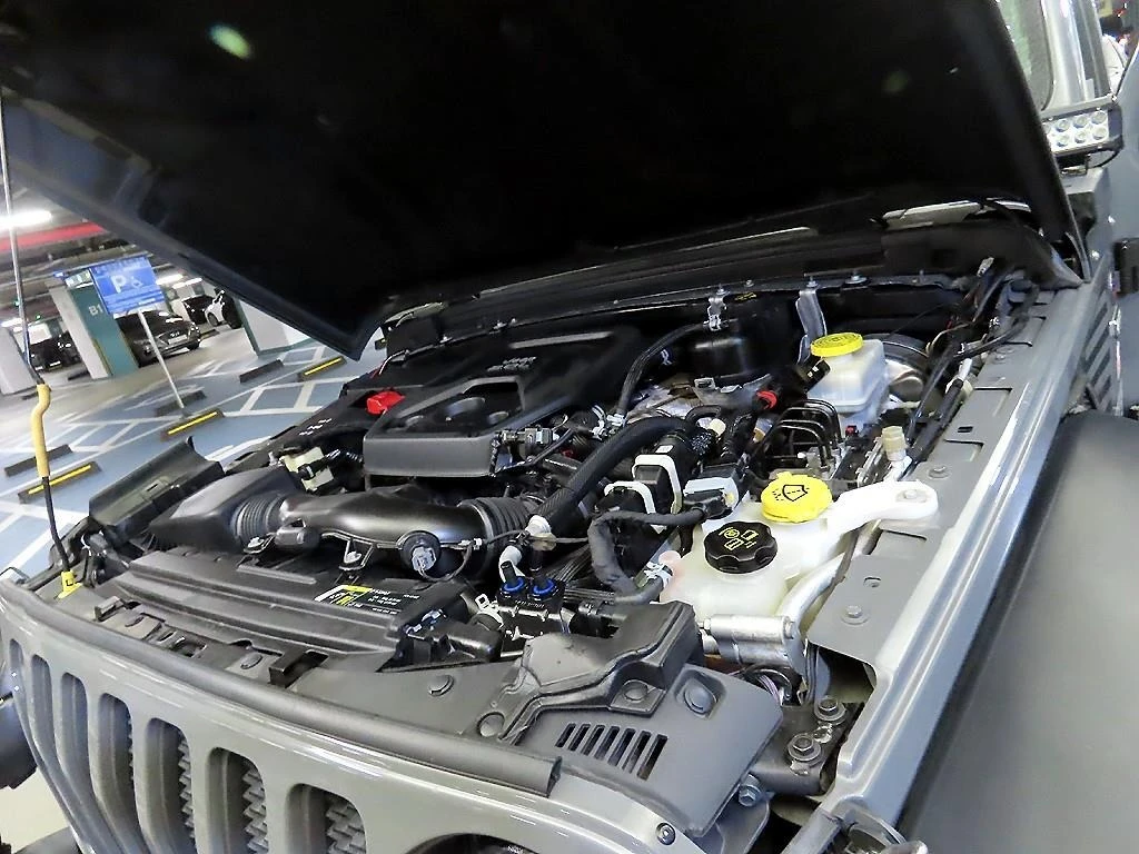 Jeep Wrangler RUBICON * POWER TOP* FULL MAX , снимка 6 - Автомобили и джипове - 56614510