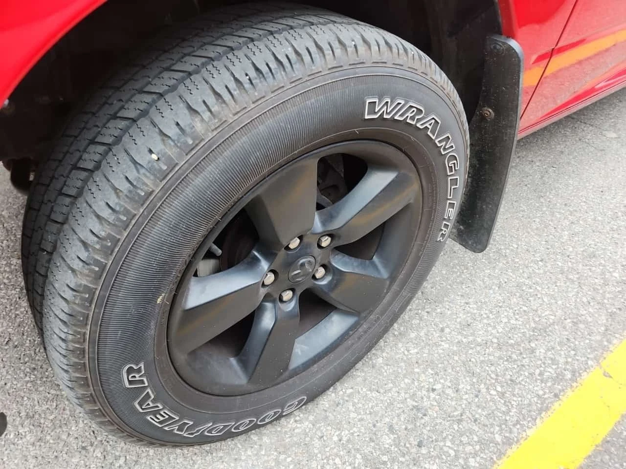 Dodge RAM 1500 * 4x4 Quad Cab 6'4" Box Express * CARFAX * | Mobile.bg � ����������� 5