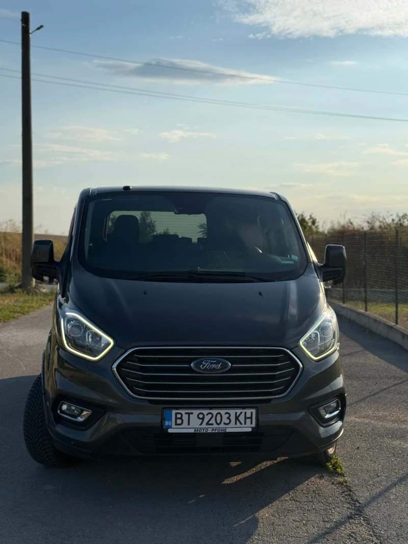 Ford Tourneo Custom, снимка 2 - Бусове и автобуси - 52226426