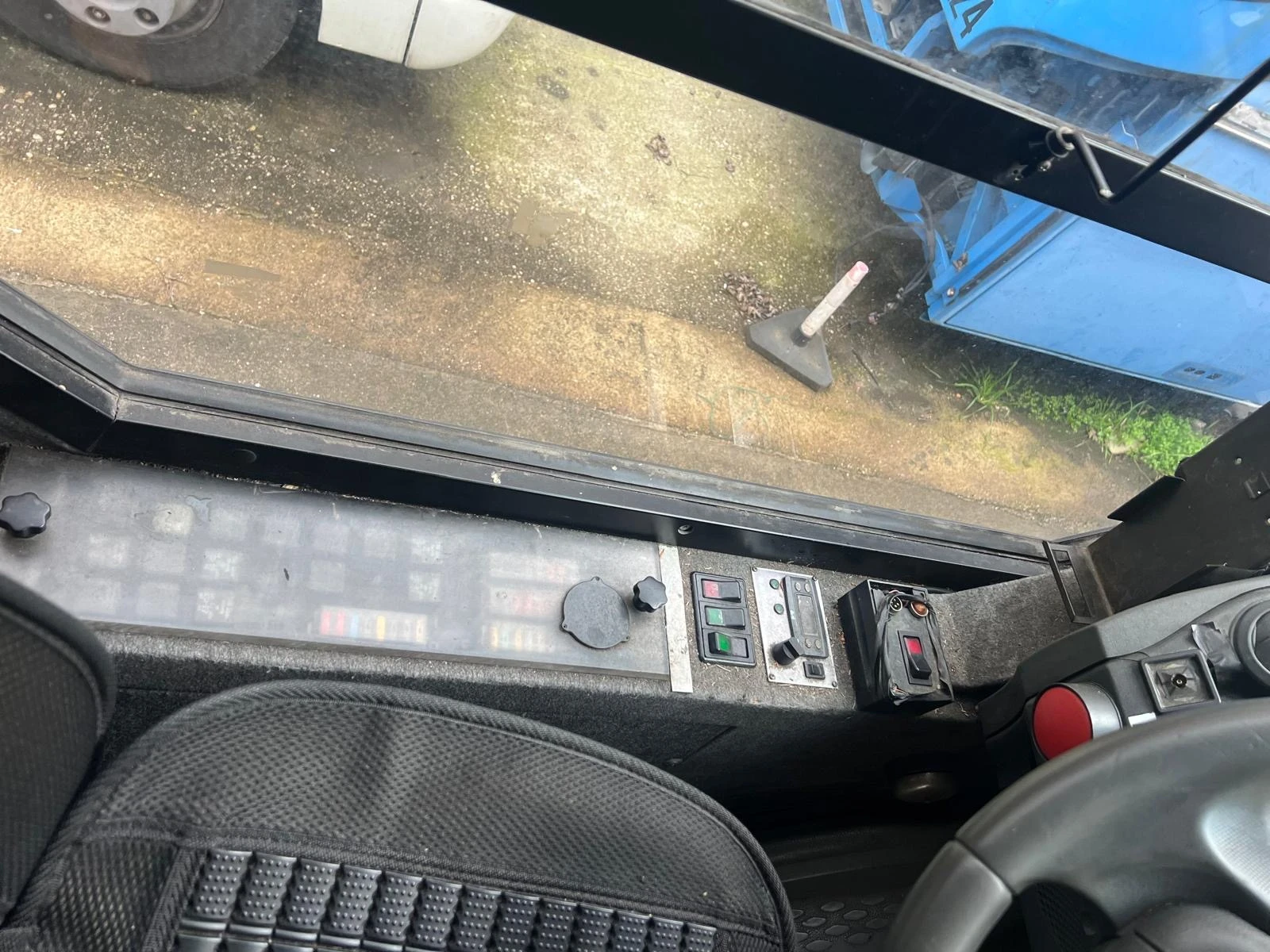 Iveco Daily ПЛАТФОРМА ЗА ИНВАЛИДИ, КЛКМАТИК - изображение 7