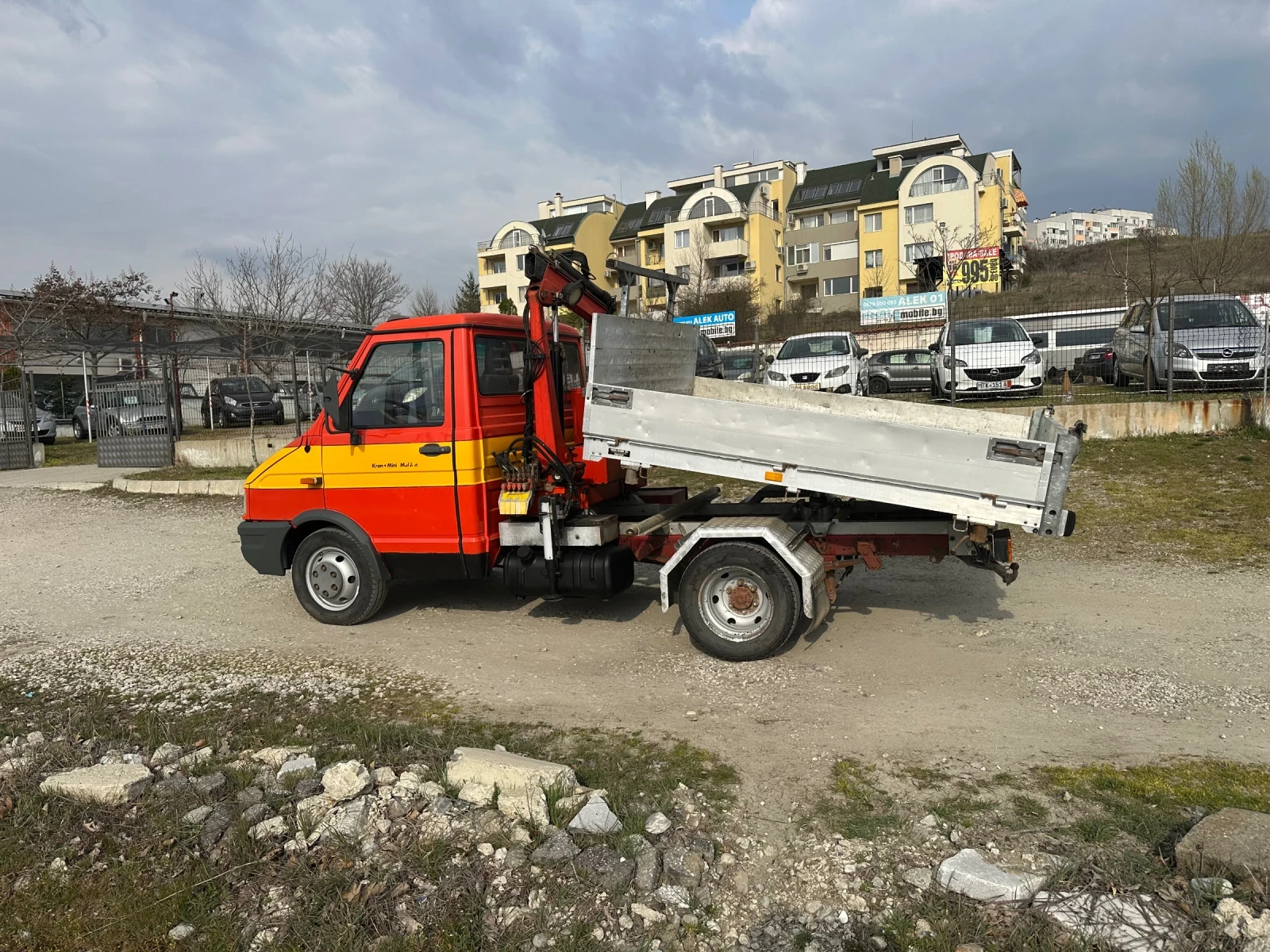 Iveco 3512 Самосвал с кран, снимка 6 - Бусове и автобуси - 53876280