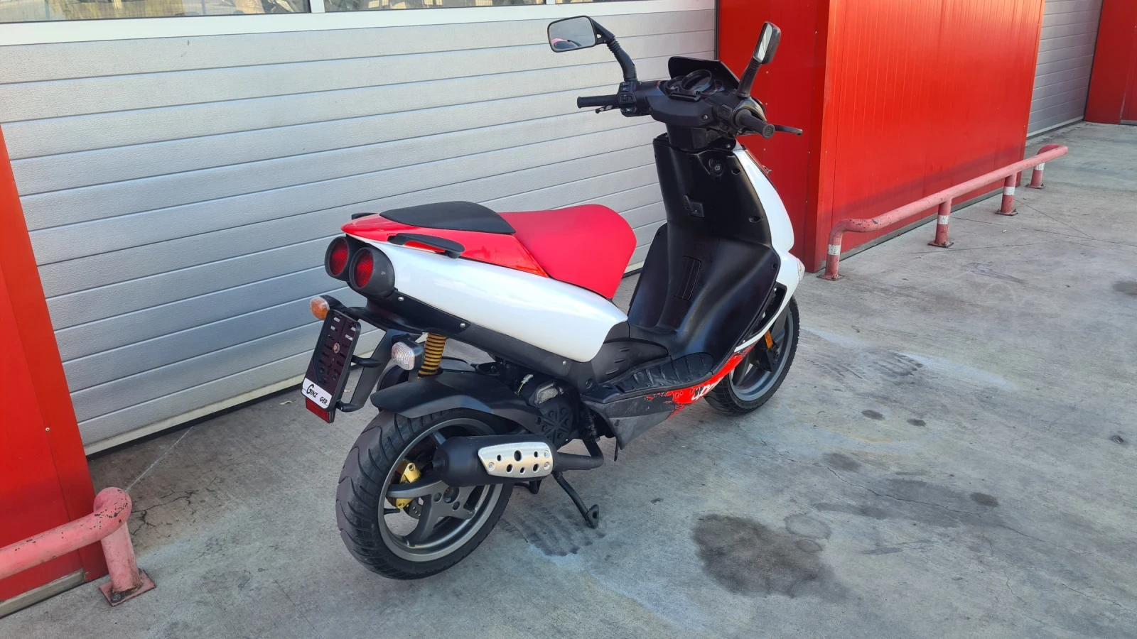 Aprilia Sr Sport Pro 50 - изображение 3