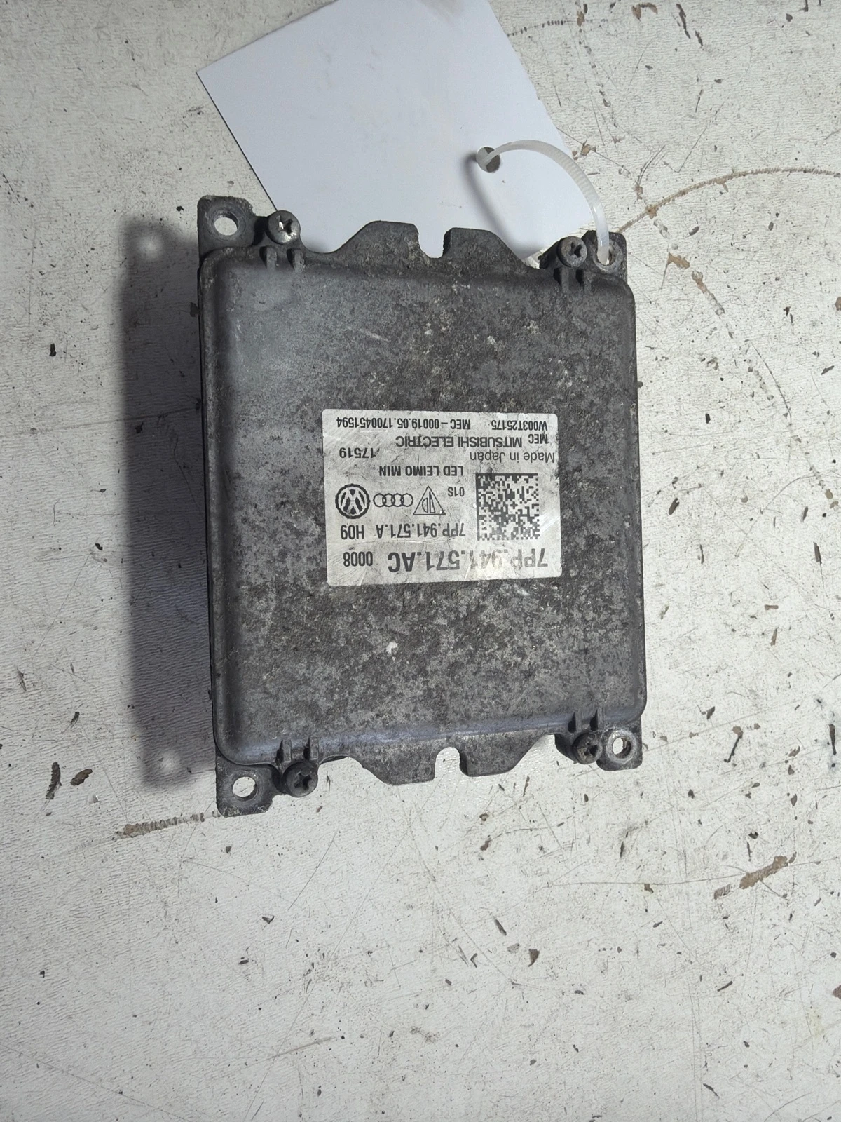 модул за фар 7PP941571AC 7PP941571A VW Passat
