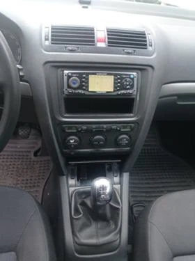 Skoda Octavia 2.0 ТДИ , снимка 10