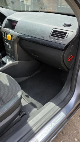 Opel Astra H, снимка 8