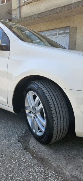 Обява за продажба на VW Golf 1.6 ~15 900 лв. - изображение 1