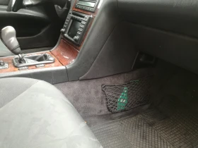 Mercedes-Benz E 250 2.5  | Mobile.bg    11