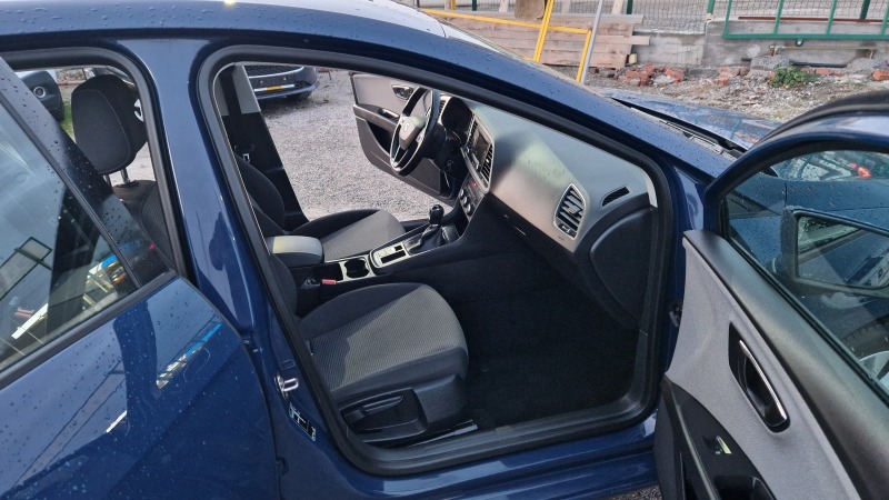 Seat Leon 1.6 TDi LED, снимка 12 - Автомобили и джипове - 44586696