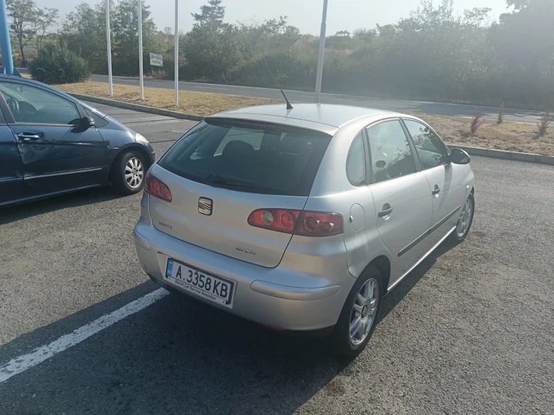 Seat Ibiza Ibiza 1.4, снимка 4 - Автомобили и джипове - 47487751