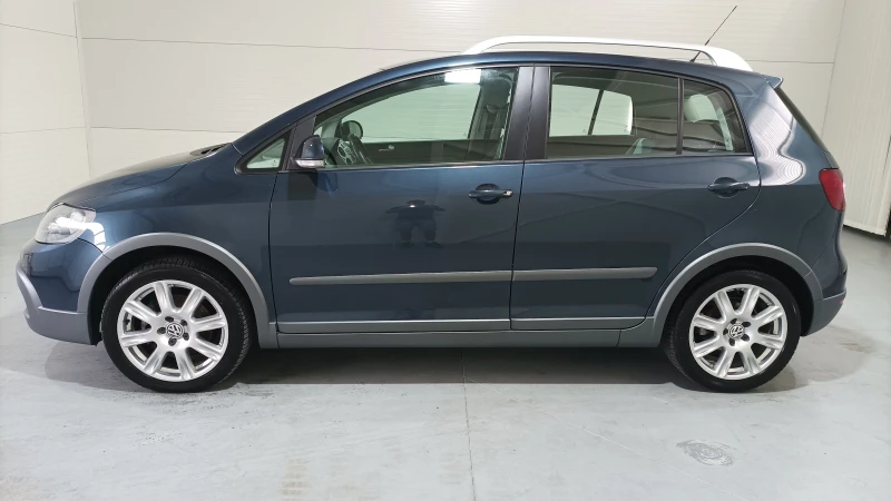 VW Golf Plus Cross 1.9 tdi, снимка 8 - Автомобили и джипове - 47762980