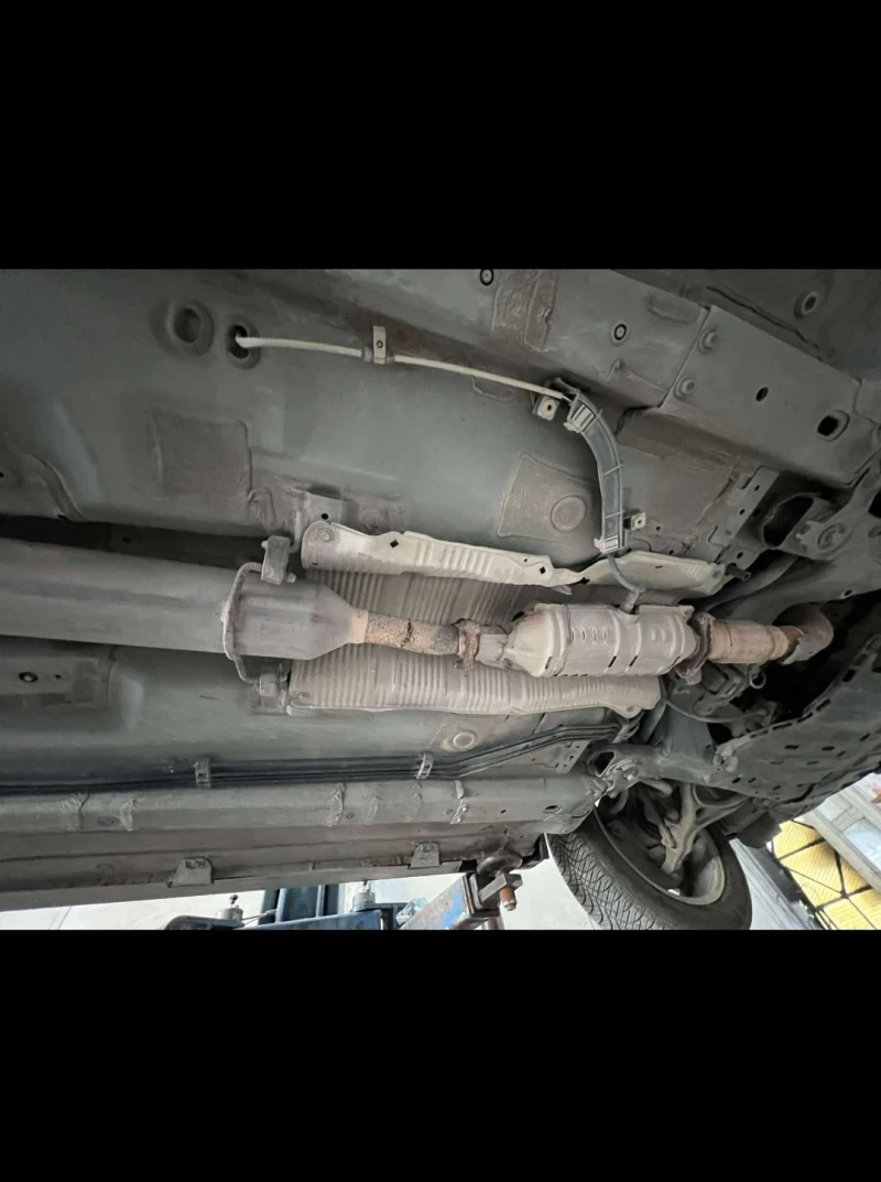 Honda Accord 2.0i-VTEC, снимка 3 - Автомобили и джипове - 51896144