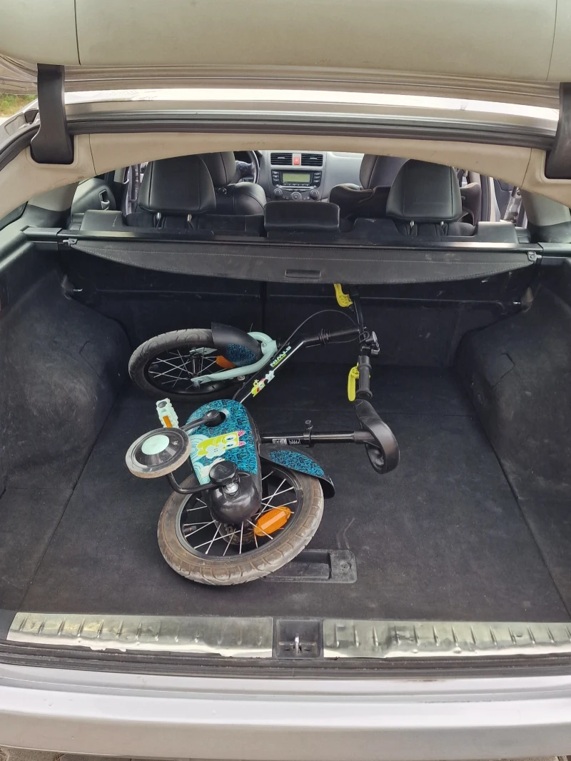 Honda Accord 2.0i-VTEC, снимка 12 - Автомобили и джипове - 51896144