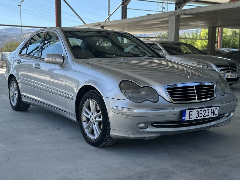 Mercedes-Benz C 320, снимка 3 - Автомобили и джипове - 51770086