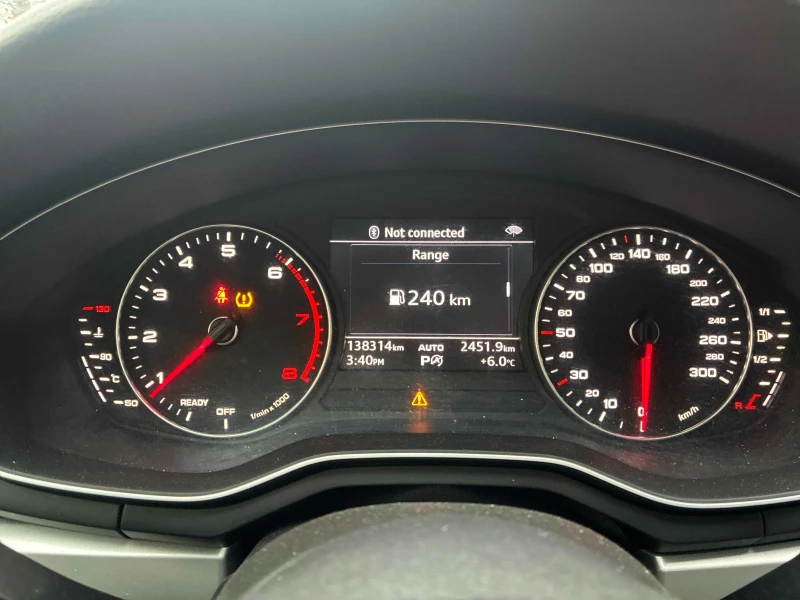 Audi A4 * CARFAX * БЕЗ ПЪРВОНАЧАЛНА ВНОСКА, снимка 8 - Автомобили и джипове - 52693534