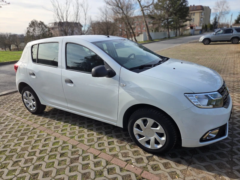 Dacia Sandero, снимка 2 - Автомобили и джипове - 52961055