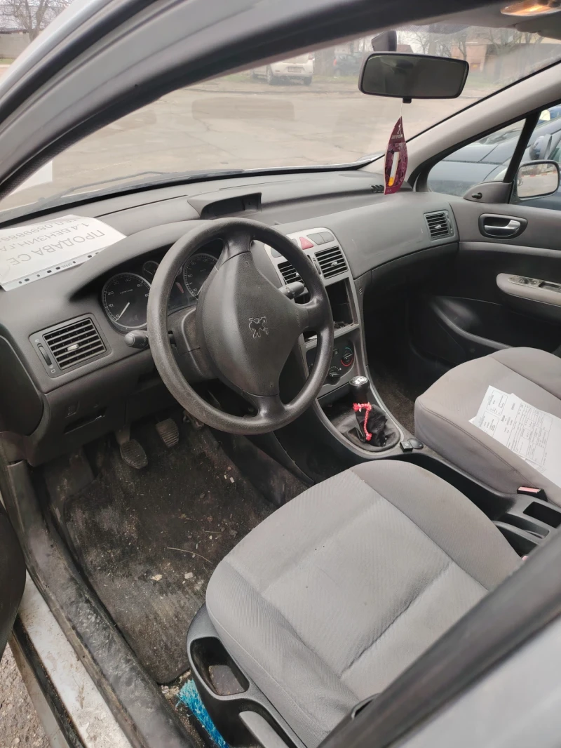Peugeot 307 1.4, снимка 2 - Автомобили и джипове - 53469368