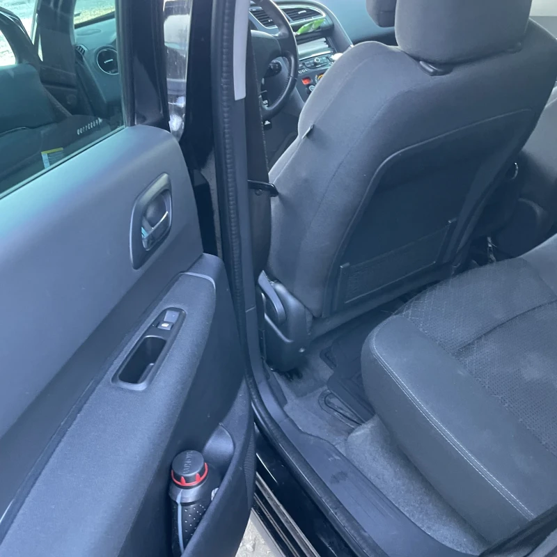 Peugeot 3008, снимка 6 - Автомобили и джипове - 53588122