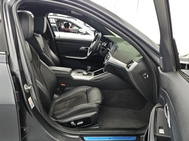 BMW 320 E G20 MPACK HYBRID, снимка 11 - Автомобили и джипове - 55790198