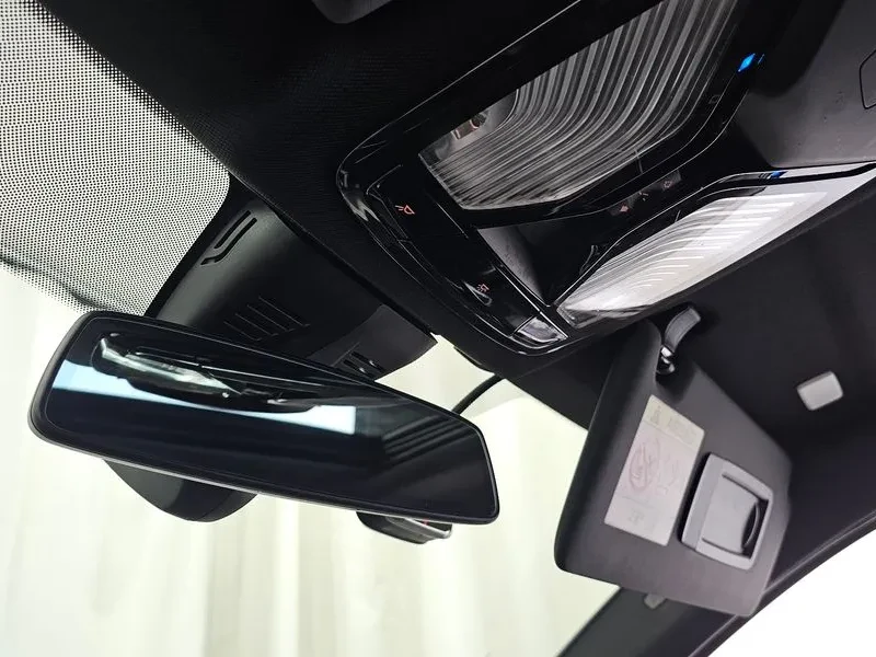 BMW 320 E G20 MPACK HYBRID, снимка 17 - Автомобили и джипове - 55790198