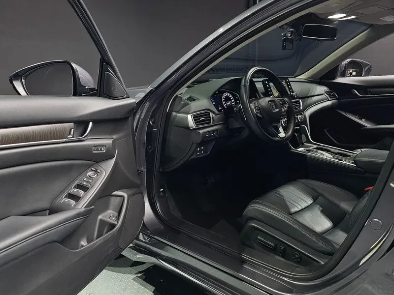 Honda Accord 2.0 Hybrid Touring, снимка 10 - Автомобили и джипове - 56699131