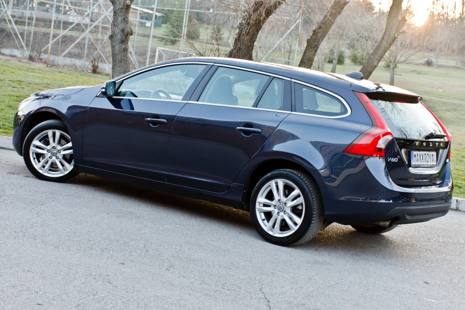 Volvo V60 1.6D - изображение 5