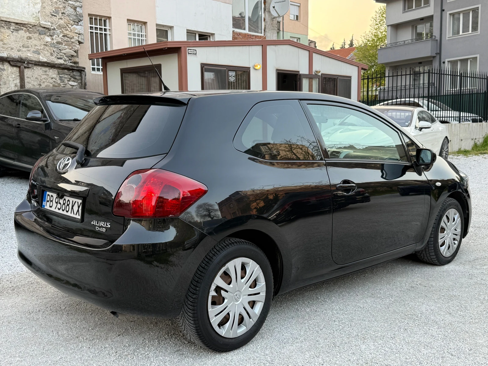 Toyota Auris 2.0D  - изображение 3