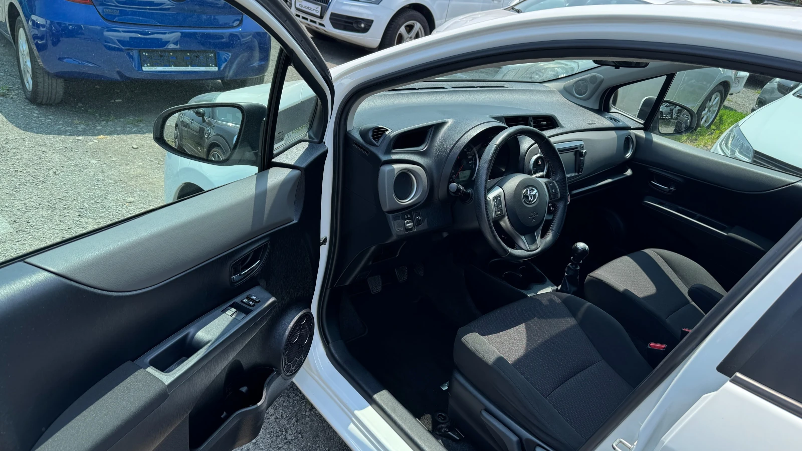 Toyota Yaris 1.33i Внос Швейцария! Навигация, Камера, Tel., 6 С - изображение 9