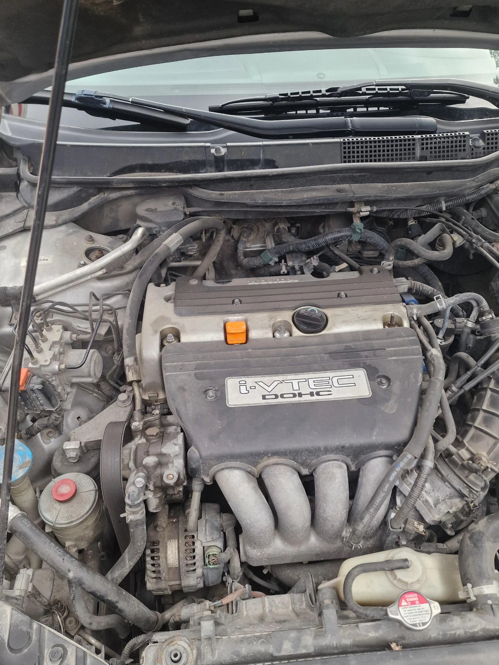 Honda Accord 2.0i-VTEC - изображение 2