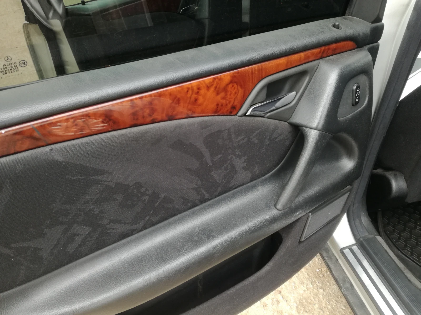 Mercedes-Benz E 250 2.5 тд - изображение 7