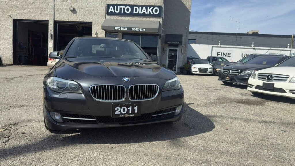 BMW 535 * АВТО КРЕДИТ* ЦЕНА ДО БГ * СЕРВИЗНА ИСТОРИЯ *  - изображение 2