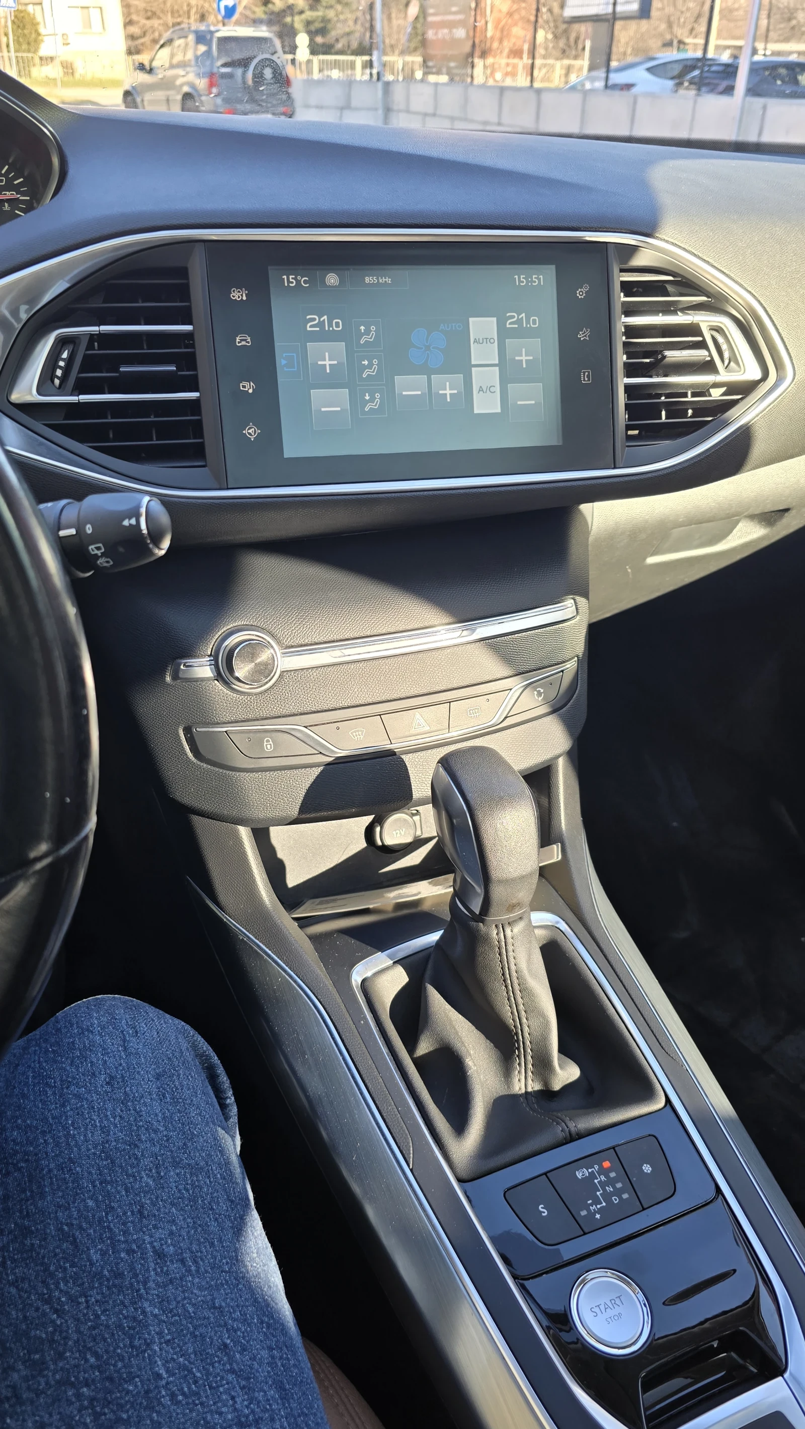 Peugeot 308 SW . Blue HDI.Атомат. Панорама. Кожен салон., снимка 8 - Автомобили и джипове - 53806510