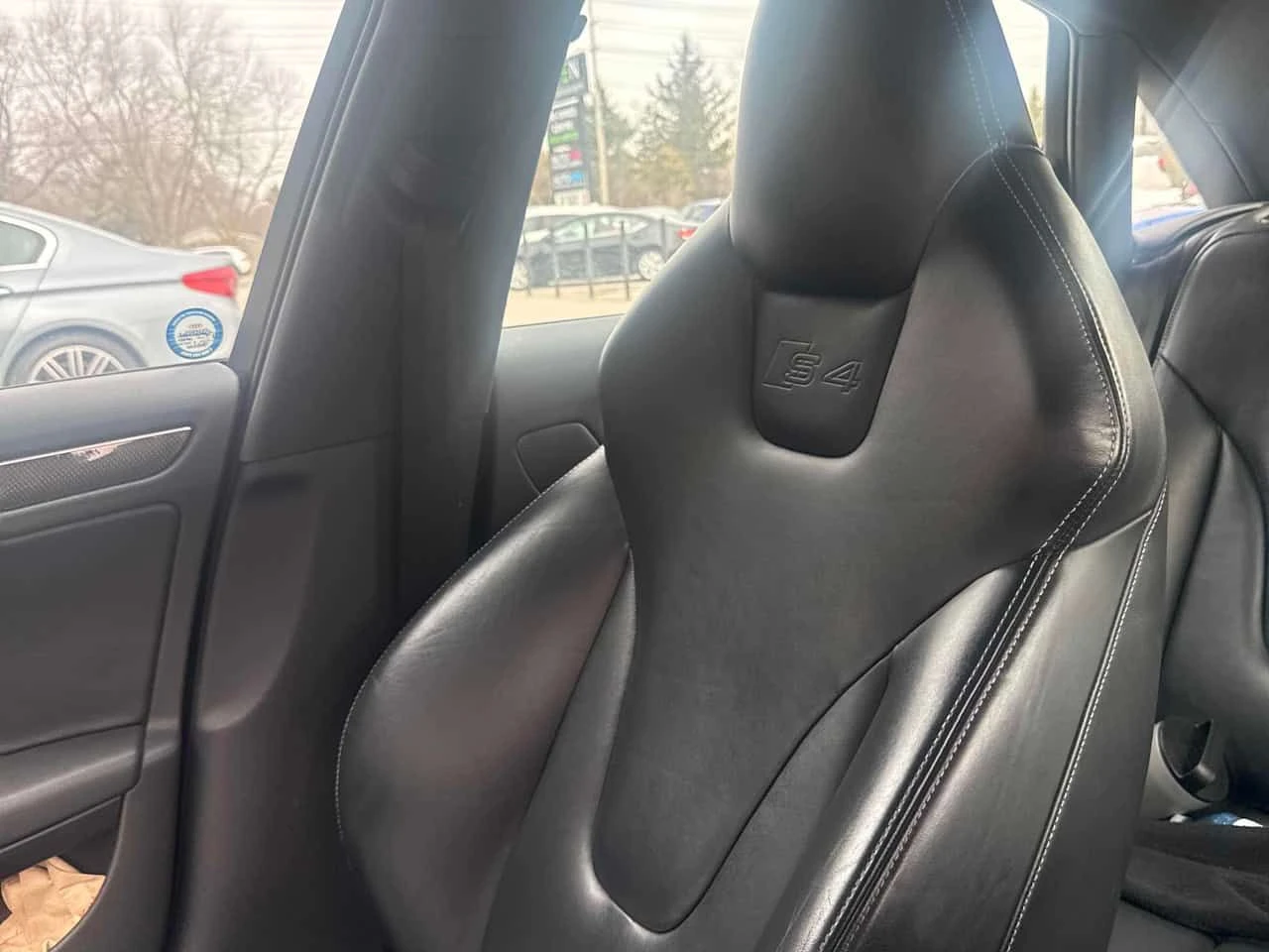 Audi S4 * Premium * CARFAX * BANG&OLUFSEN * ПАНО * KEYLESS, снимка 10 - Автомобили и джипове - 54060524