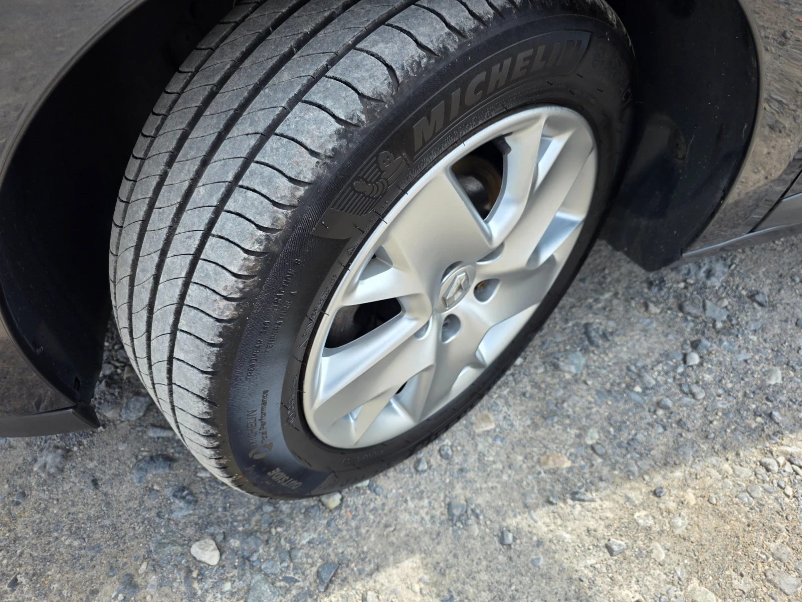 Renault Megane 1.5 dci 110k.c , снимка 15 - Автомобили и джипове - 54179709