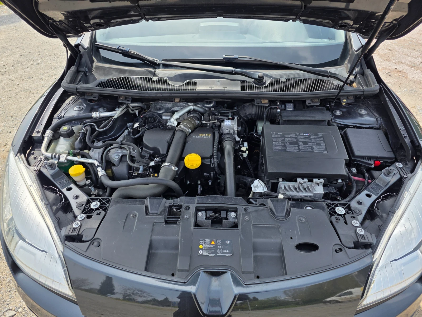 Renault Megane 1.5 dci 110k.c , снимка 16 - Автомобили и джипове - 54179709