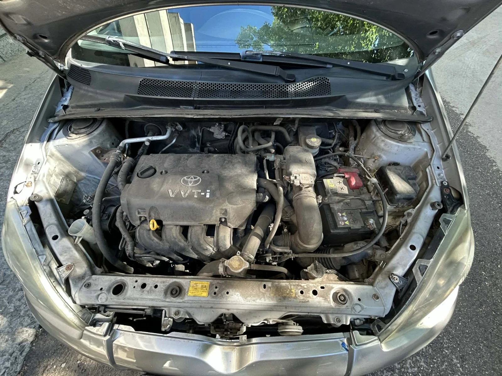 Toyota Yaris 1.5 VVT-i, снимка 11 - Автомобили и джипове - 54328927