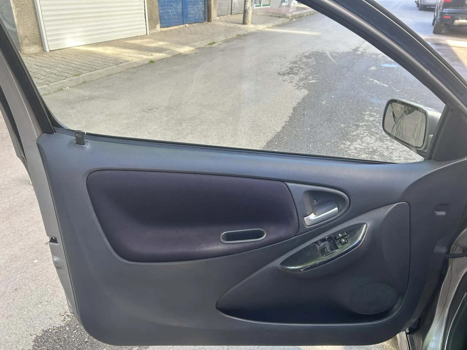 Toyota Yaris 1.5 VVT-i, снимка 7 - Автомобили и джипове - 54328927