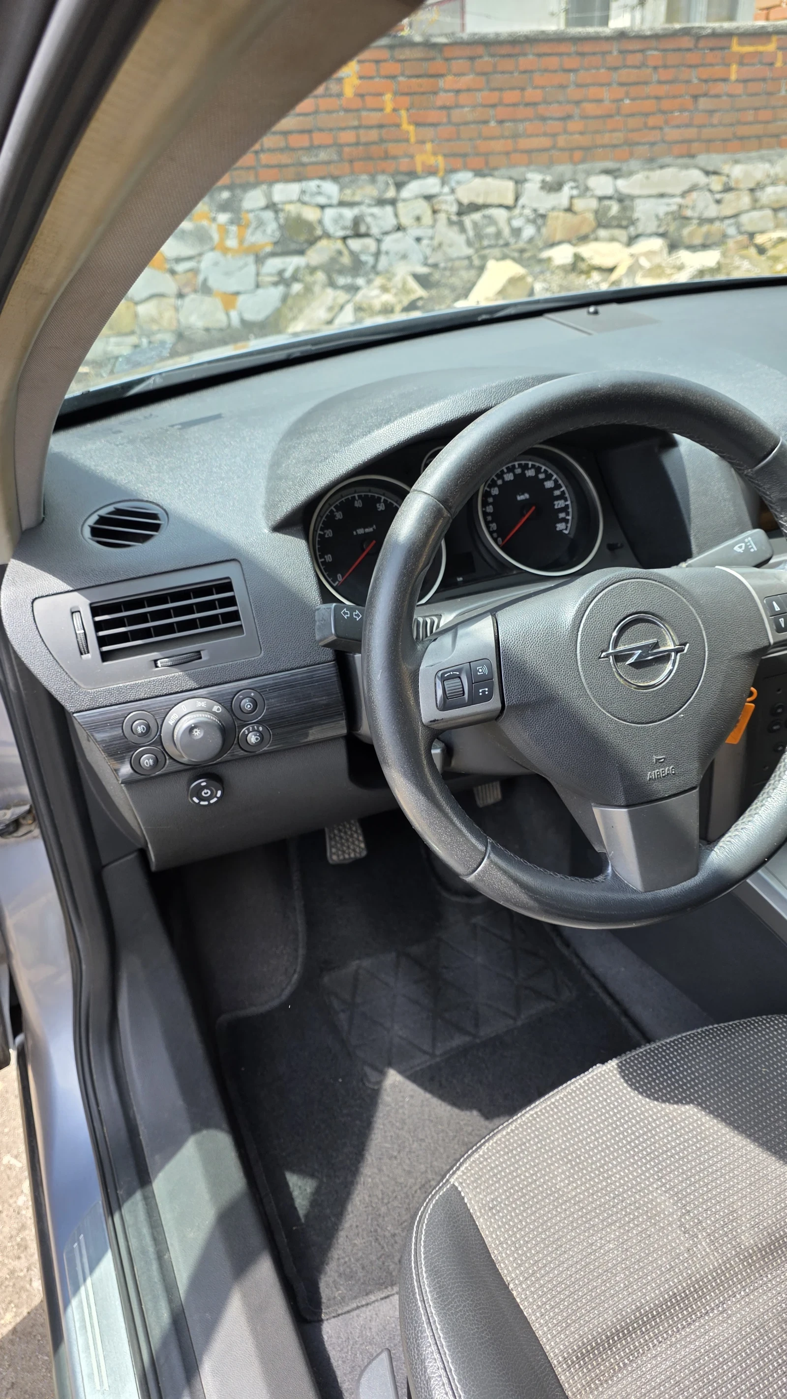 Opel Astra H, снимка 12 - Автомобили и джипове - 54387908