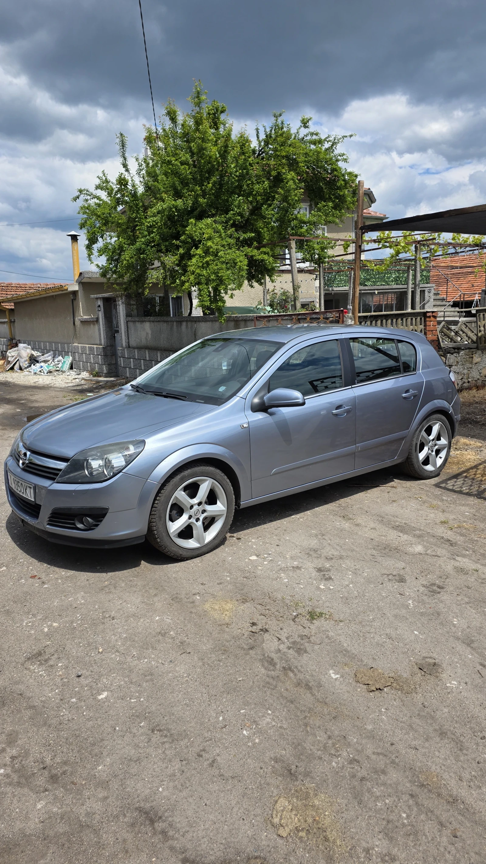 Opel Astra H, снимка 4 - Автомобили и джипове - 54387908