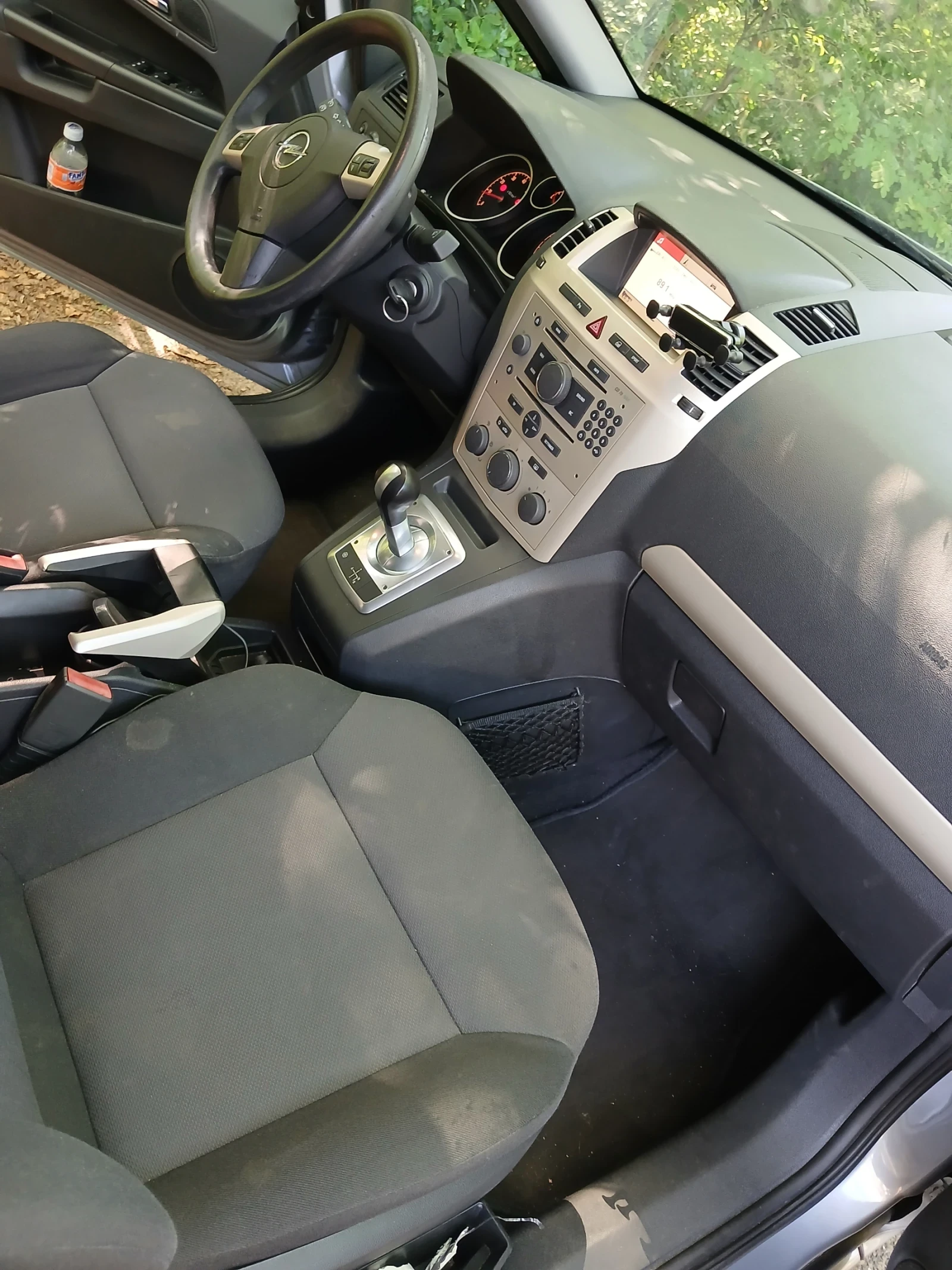 Opel Zafira, снимка 4 - Автомобили и джипове - 54677872